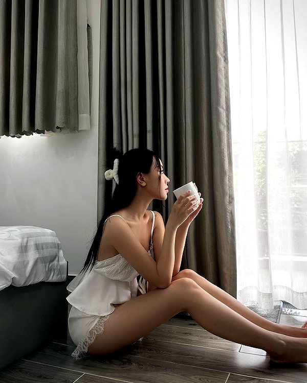 esmenguyennn instagram image archive image