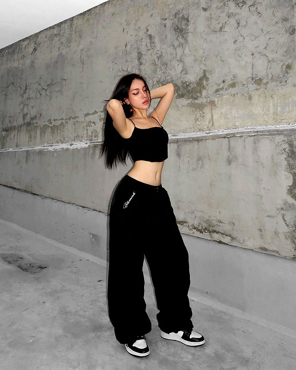 esmenguyennn instagram image archive image