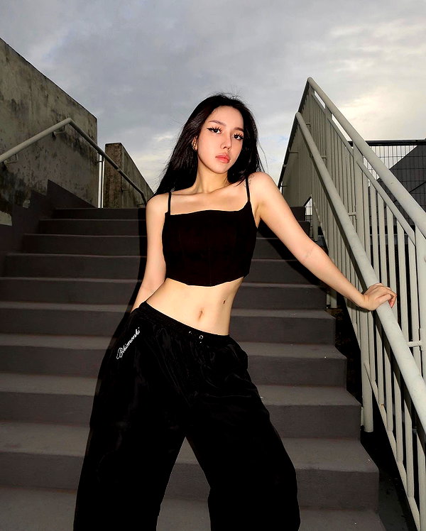 esmenguyennn instagram image archive image
