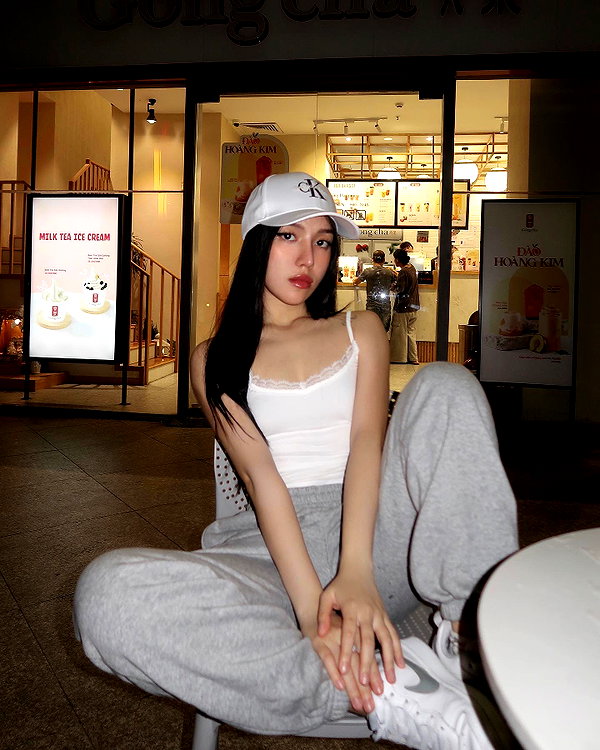 esmenguyennn instagram image archive image