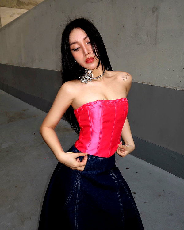 esmenguyennn instagram image archive image