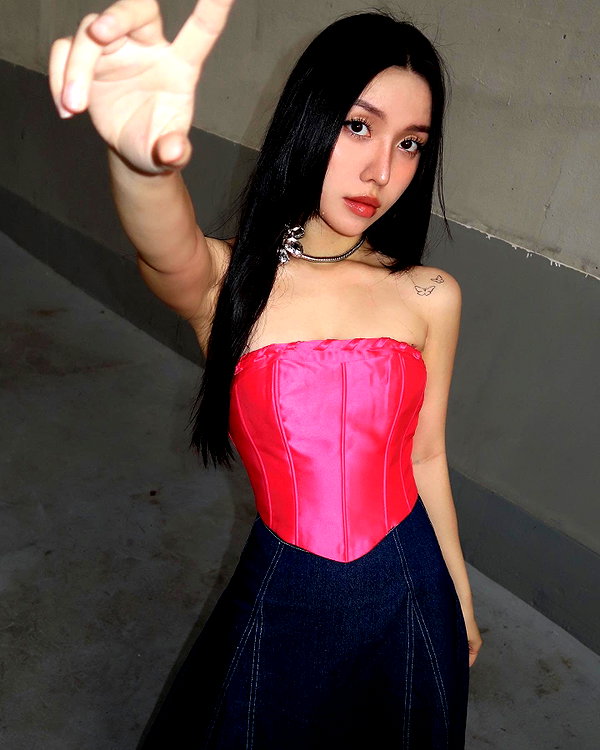 esmenguyennn instagram image archive image