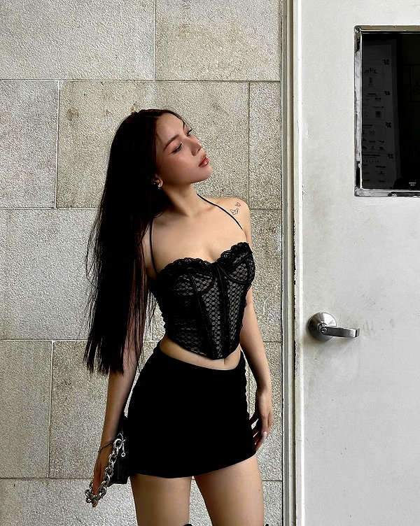 esmenguyennn instagram image archive image