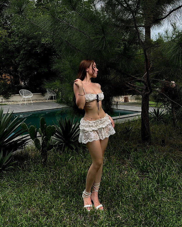 esmenguyennn instagram image archive image