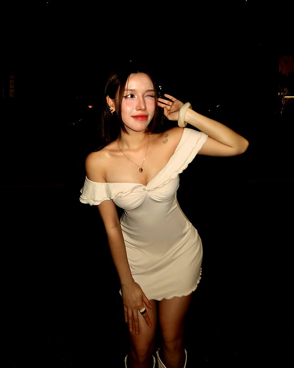 esmenguyennn instagram image archive image