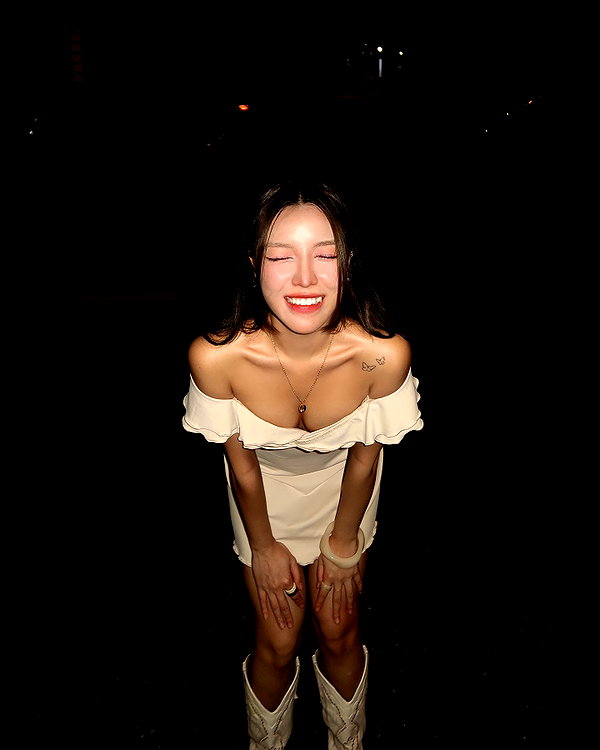 esmenguyennn instagram image archive image