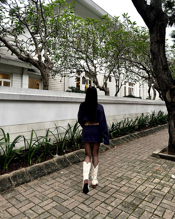 esmenguyennn instagram image archive image
