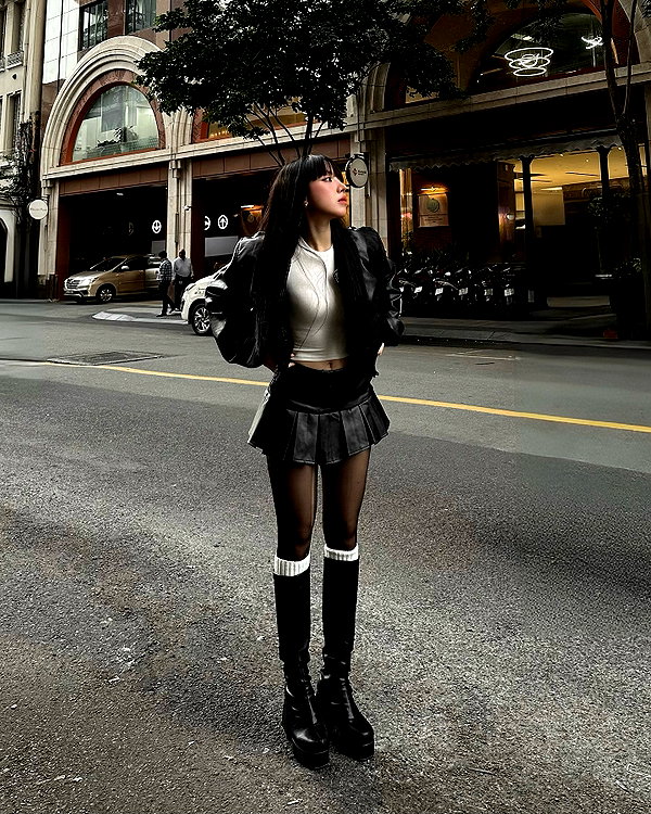 esmenguyennn instagram image archive image