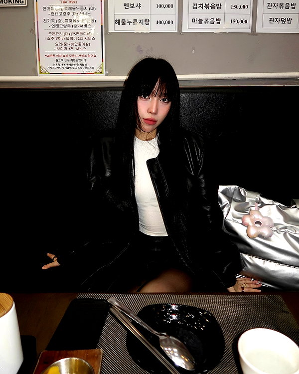 esmenguyennn instagram image archive image