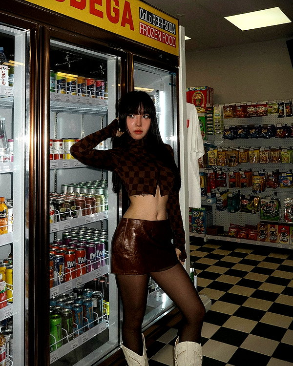 esmenguyennn instagram image archive image