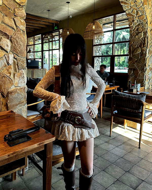 esmenguyennn instagram image archive image