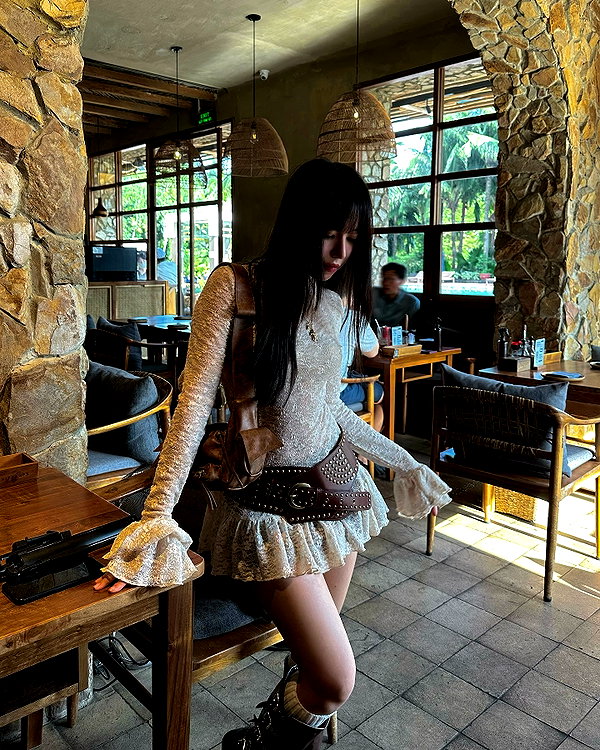 esmenguyennn instagram image archive image