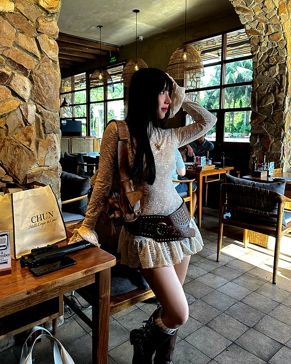 esmenguyennn instagram image archive image