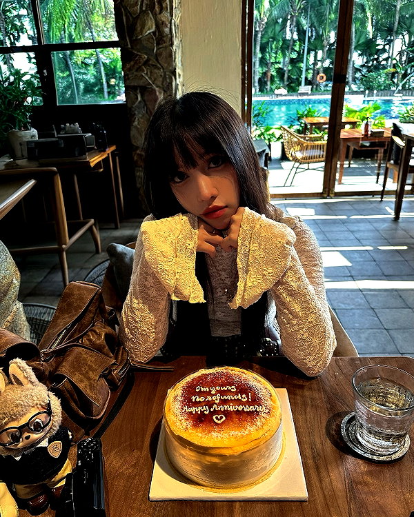 esmenguyennn instagram image archive image