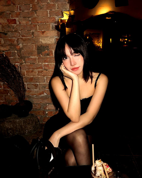 esmenguyennn instagram image archive image