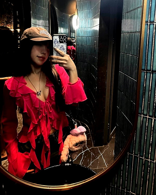 esmenguyennn instagram image archive image