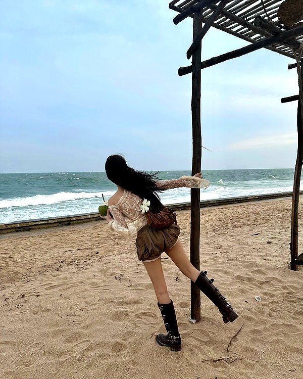 esmenguyennn instagram image archive image
