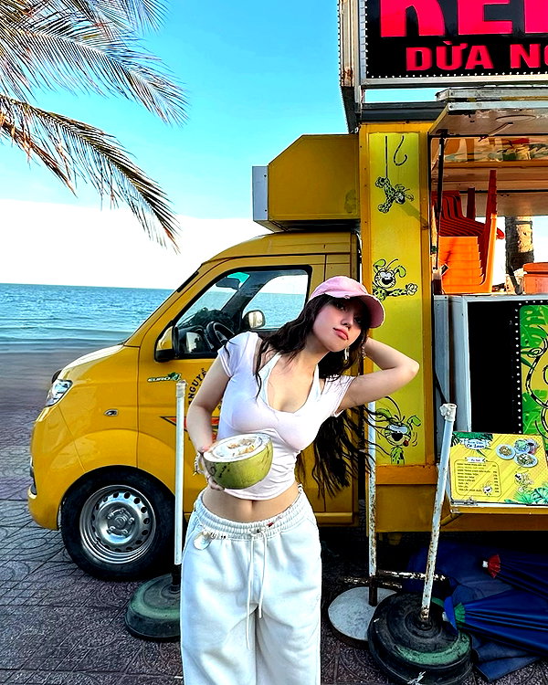 esmenguyennn instagram image archive image