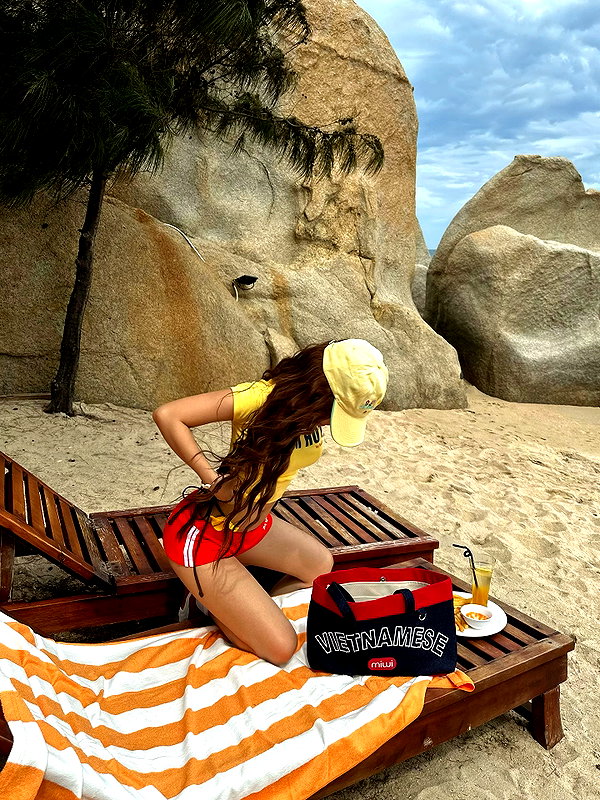 esmenguyennn instagram image archive image