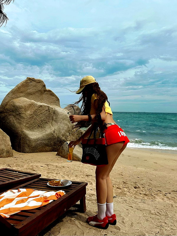esmenguyennn instagram image archive image