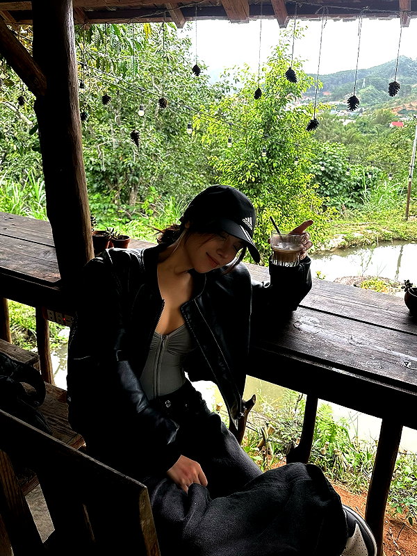 esmenguyennn instagram image archive image