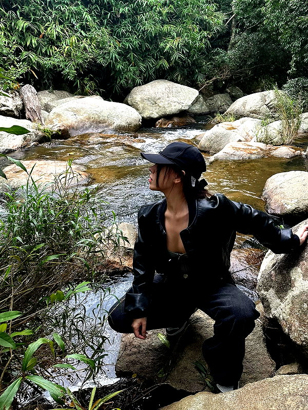esmenguyennn instagram image archive image