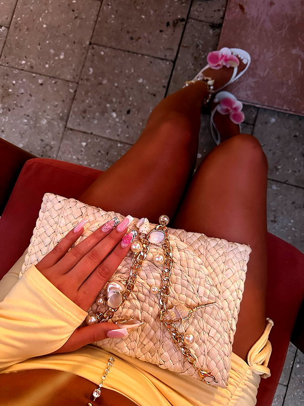 estherbarbarosh instagram image archive image