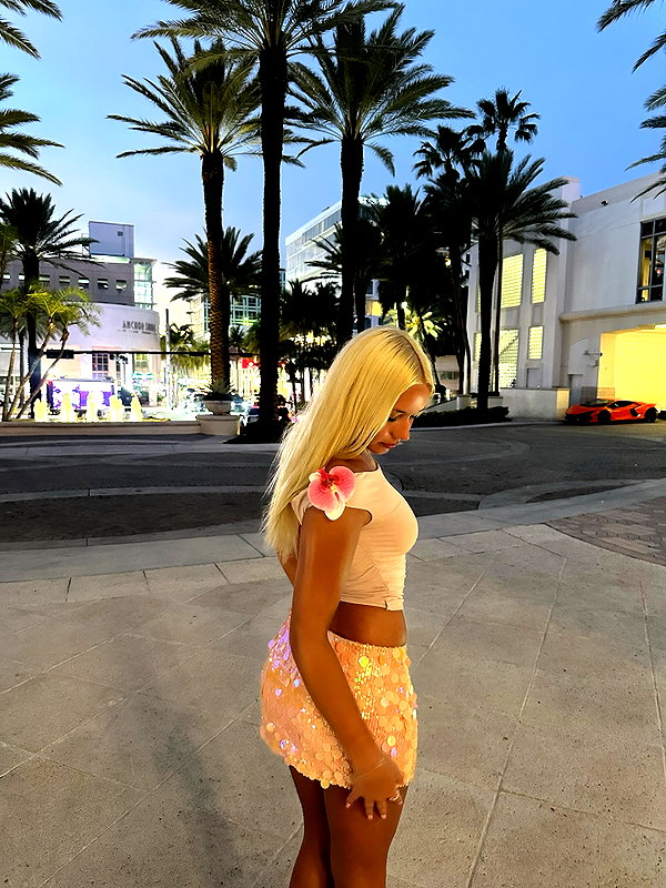 estherbarbarosh instagram image archive image