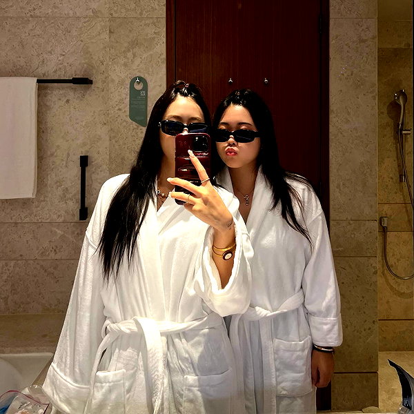 estherryeon instagram image archive image