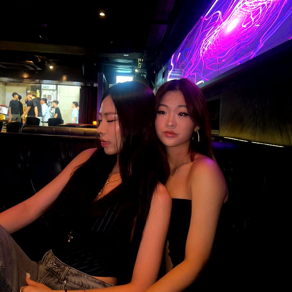 estherryeon instagram image archive image