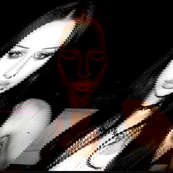 evameganosova image ~ Altpins