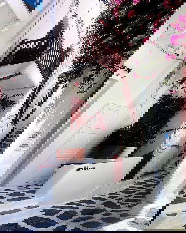 eve__sahar image ~ Altpins