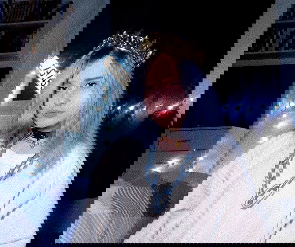 feelbetterinmysweater feelbetterinmysweater archive image