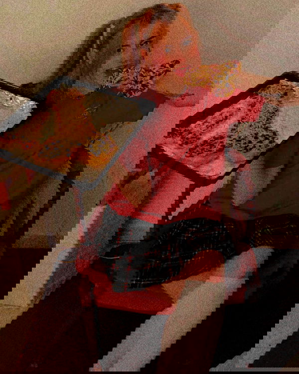 feelbetterinmysweater feelbetterinmysweater archive image