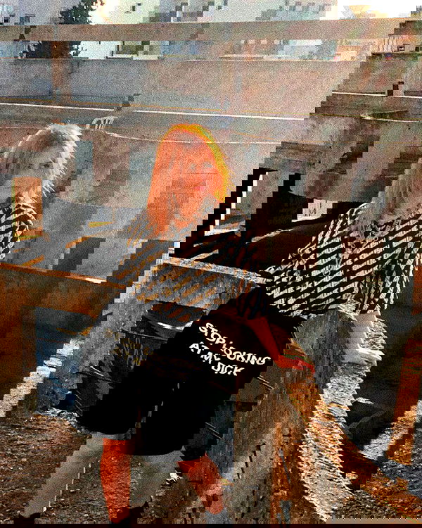 feelbetterinmysweater feelbetterinmysweater archive image