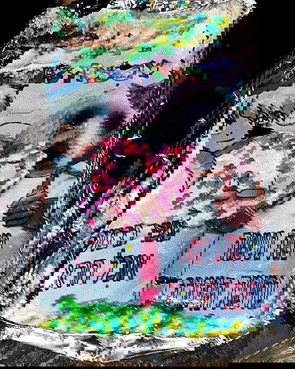 feelbetterinmysweater feelbetterinmysweater archive image