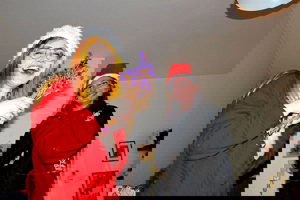 feelbetterinmysweater feelbetterinmysweater archive image