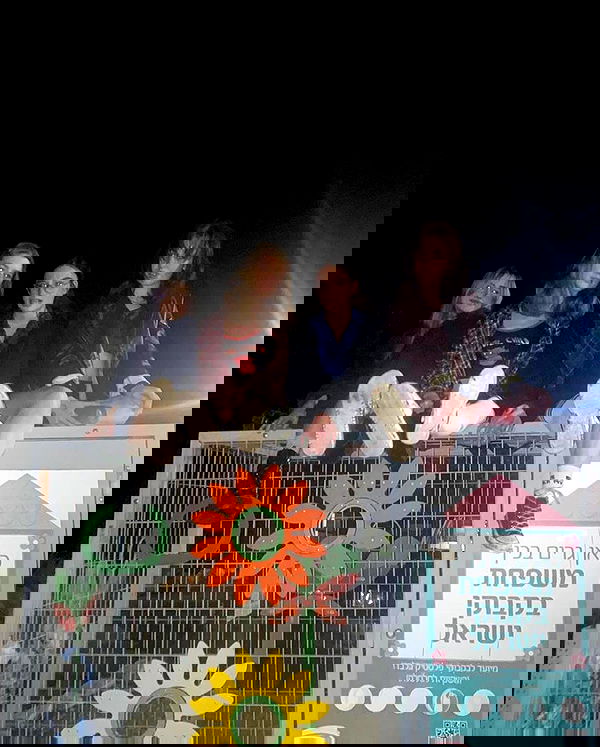 feelbetterinmysweater feelbetterinmysweater archive image