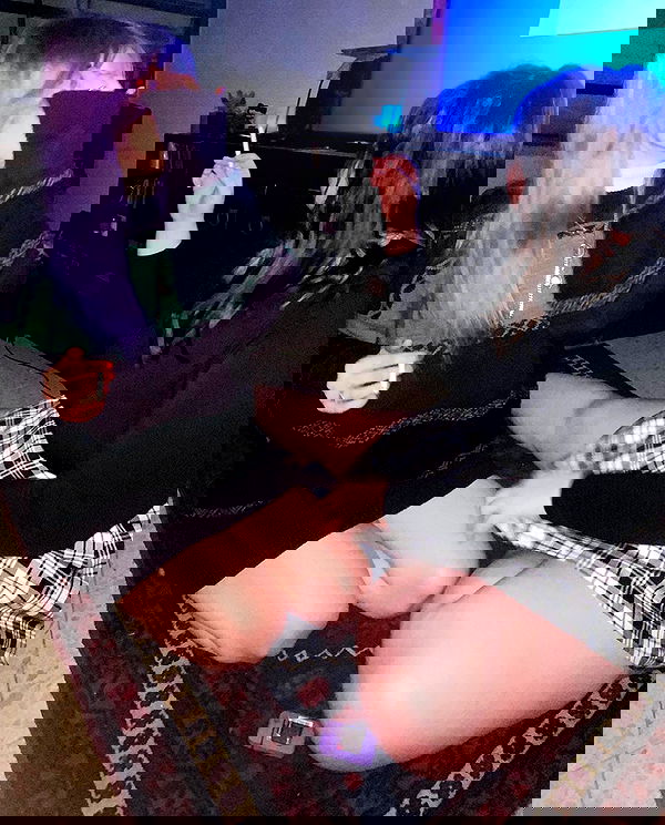 feelbetterinmysweater feelbetterinmysweater archive image