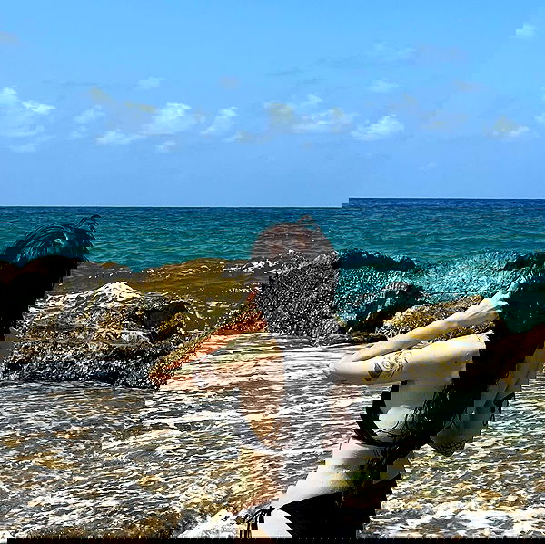 feelbetterinmysweater feelbetterinmysweater archive image