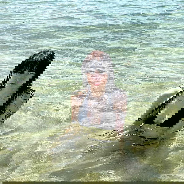 feelbetterinmysweater feelbetterinmysweater archive image