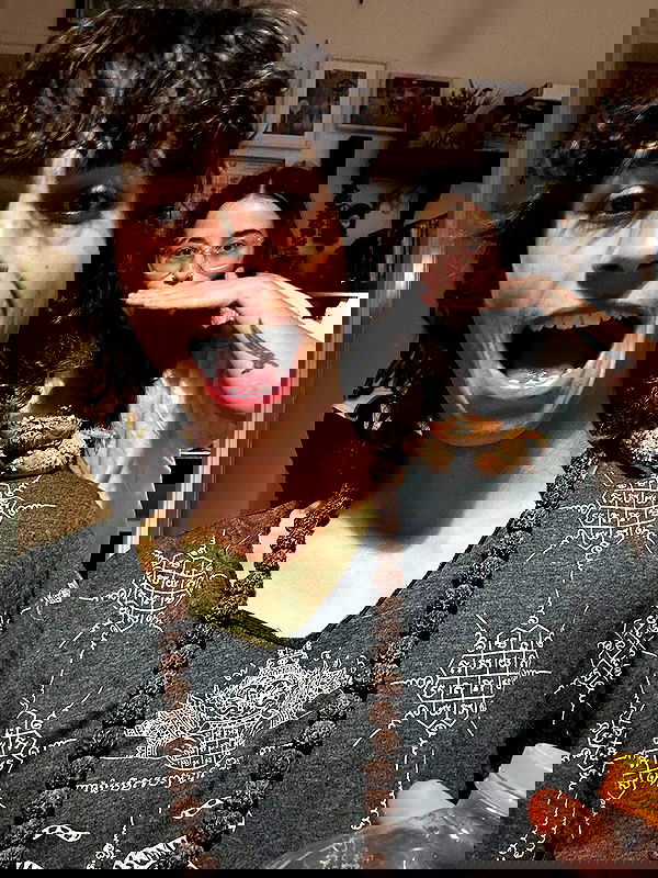 feelbetterinmysweater feelbetterinmysweater archive image