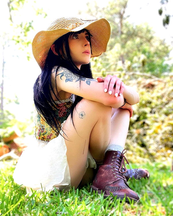 frankiebuns instagram image archive image