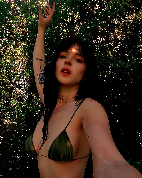 frankiebuns instagram image archive image