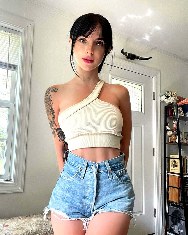 frankiebuns instagram image archive image