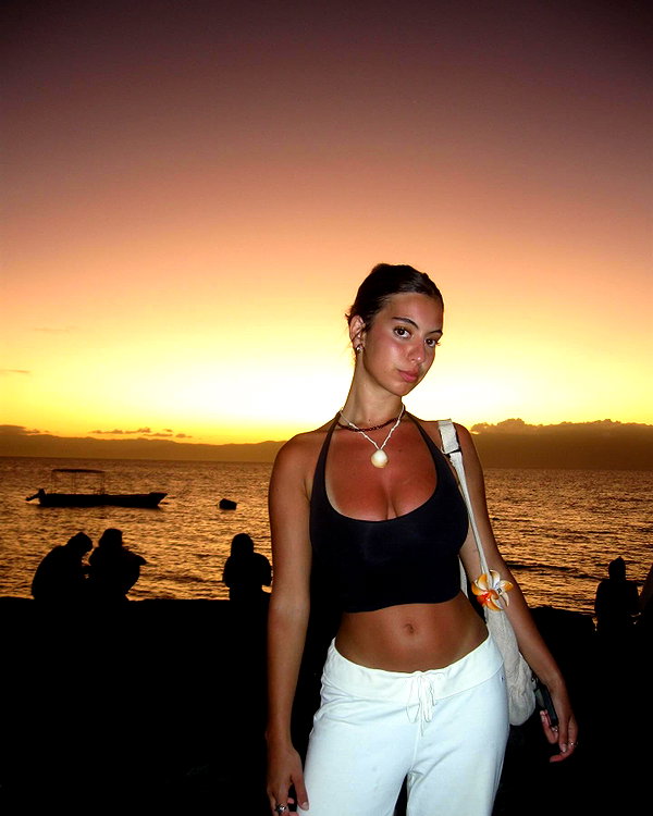 gal_laniado instagram image archive image
