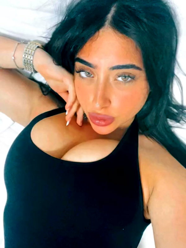 gaya_twizer instagram image archive image