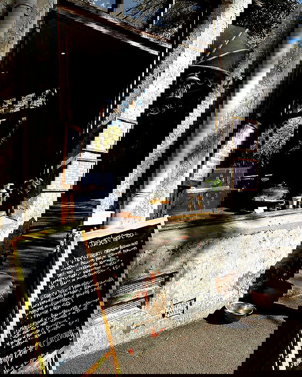 giangg._ giangg._ archive image