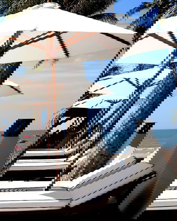 giangg._ giangg._ archive image