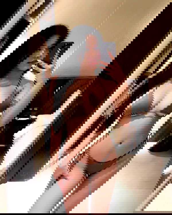 giangg._ giangg._ archive image